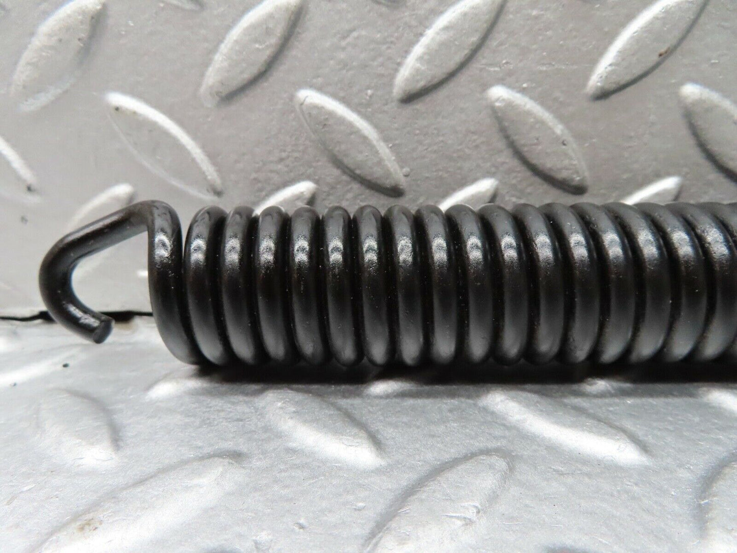 18200 Mercedes-Benz W111 220SE Coupe Bonnet Hinge Spring