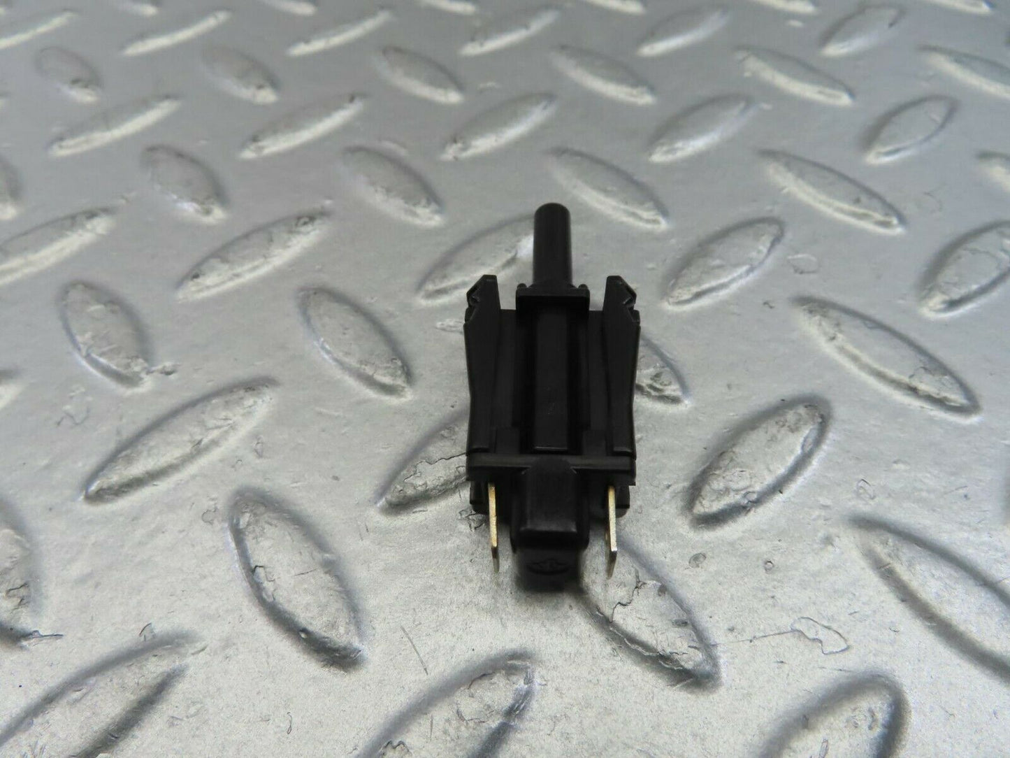 10734 Mercedes-Benz W123 230E door contact switch 0015458714