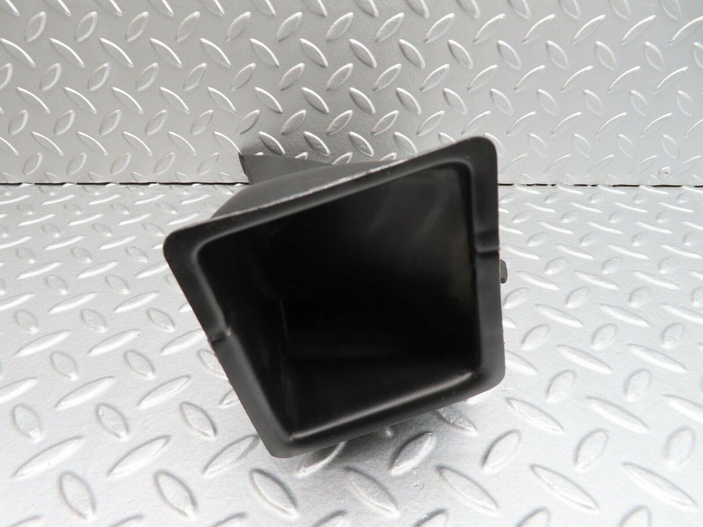 13934 Mercedes-Benz C107 280SLC Floor Ventilation Duct Right 1078310246