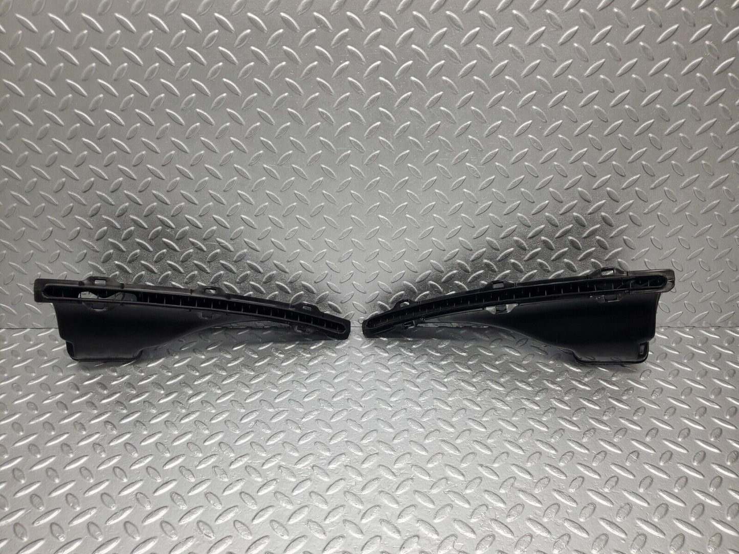46506 Mercedes-Benz C123 280CE Coupe Air Duct Vent Pair 1238300219 1238300119
