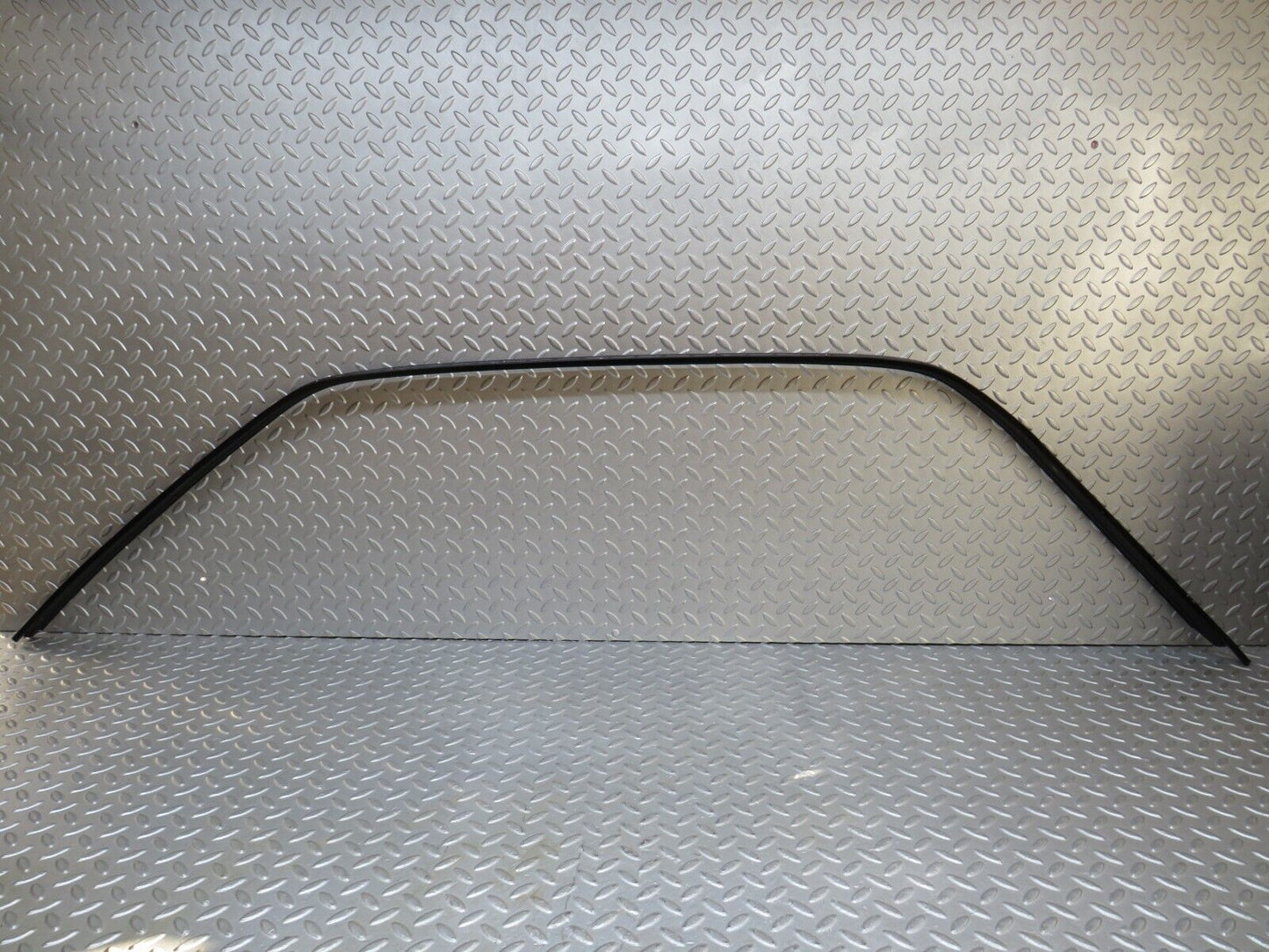 37029 Mercedes-Benz C126 420SEC Coupe Roof Trim Left