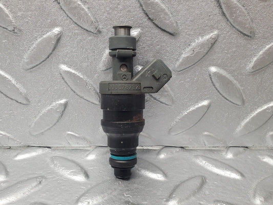 46243 Mercedes-Benz W124 280E Fuel Injector Bosch 0280155209 0000787323