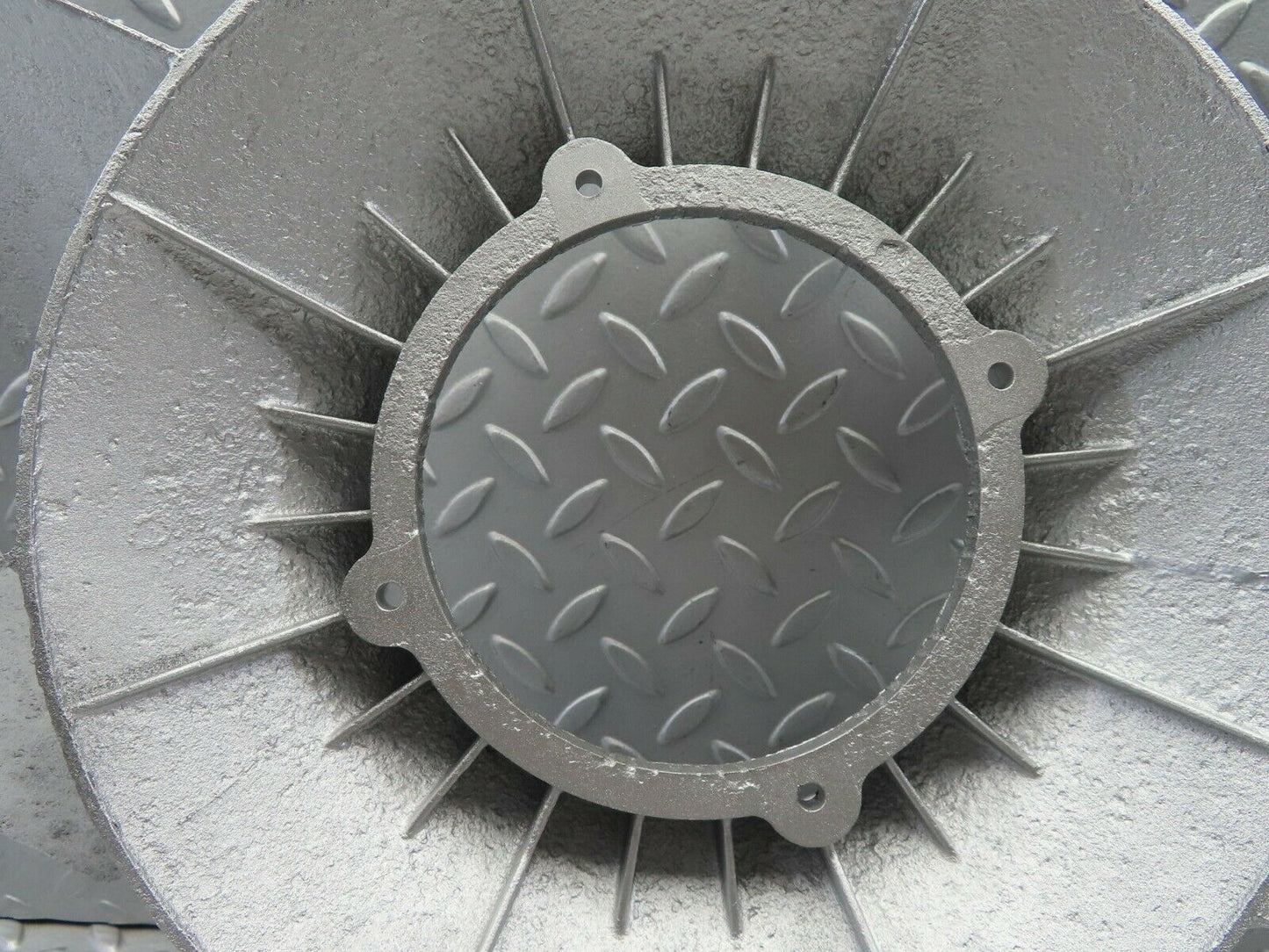 6989 Mercedes-Benz C107 350SLC Coupe Engine Cooling Fan