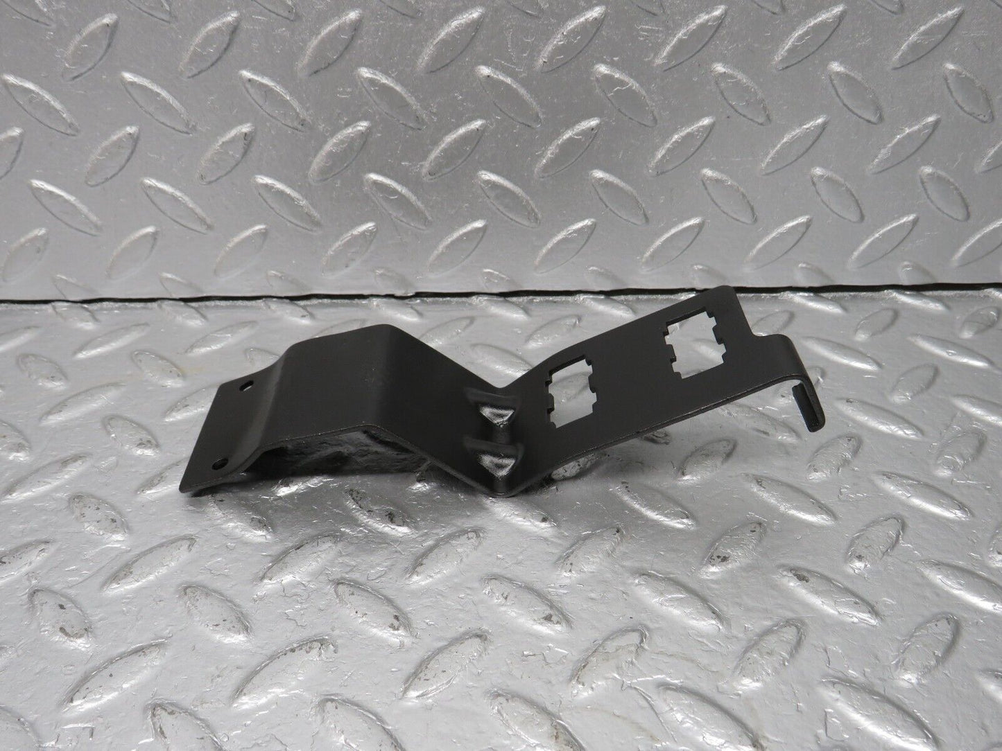 40414 Mercedes-Benz W110 230 Relay Holder Bracket