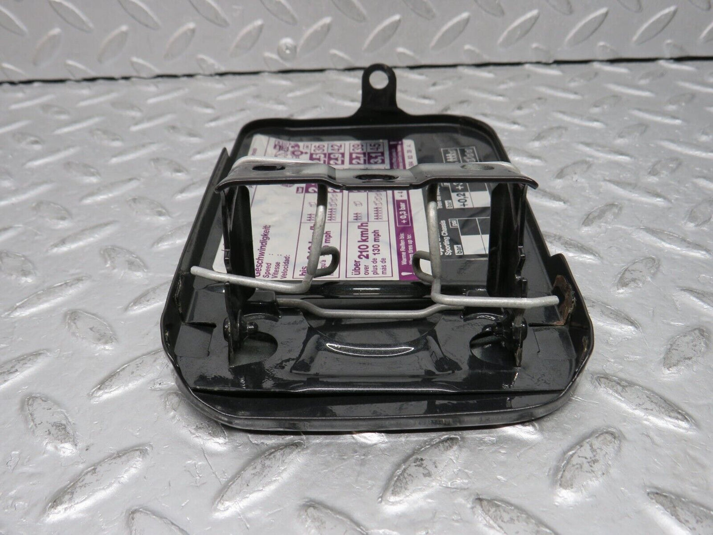 37842 Mercedes-Benz A124 320E Cabriolet Fuel Tank Flap Cap 1245848339
