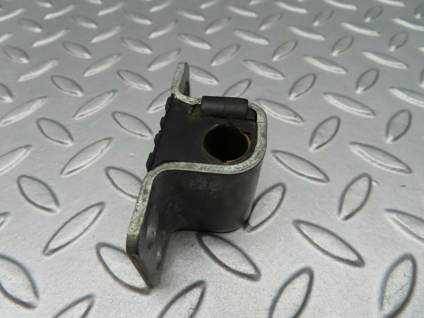 3722 Mercedes-Benz S123 200T Wagon Door Lock Latch Left Side