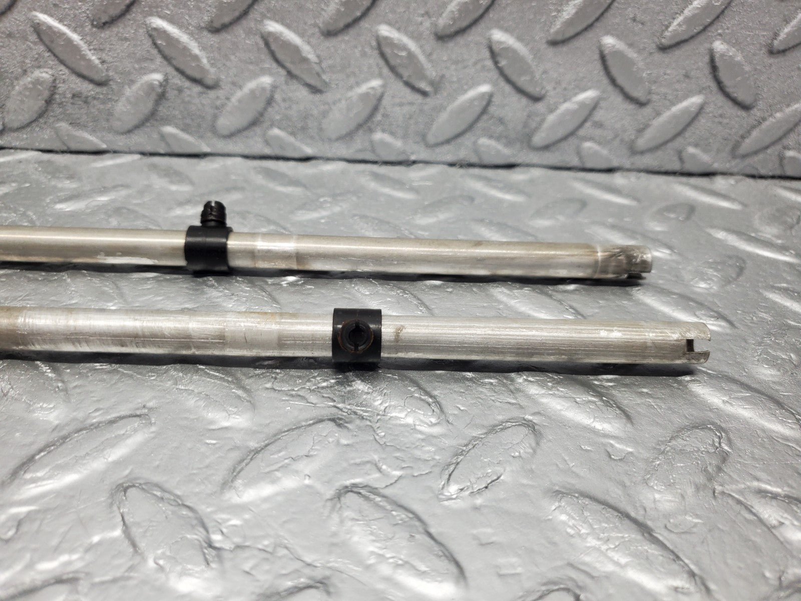 W126 Coupe camshaft oil tube used OEM