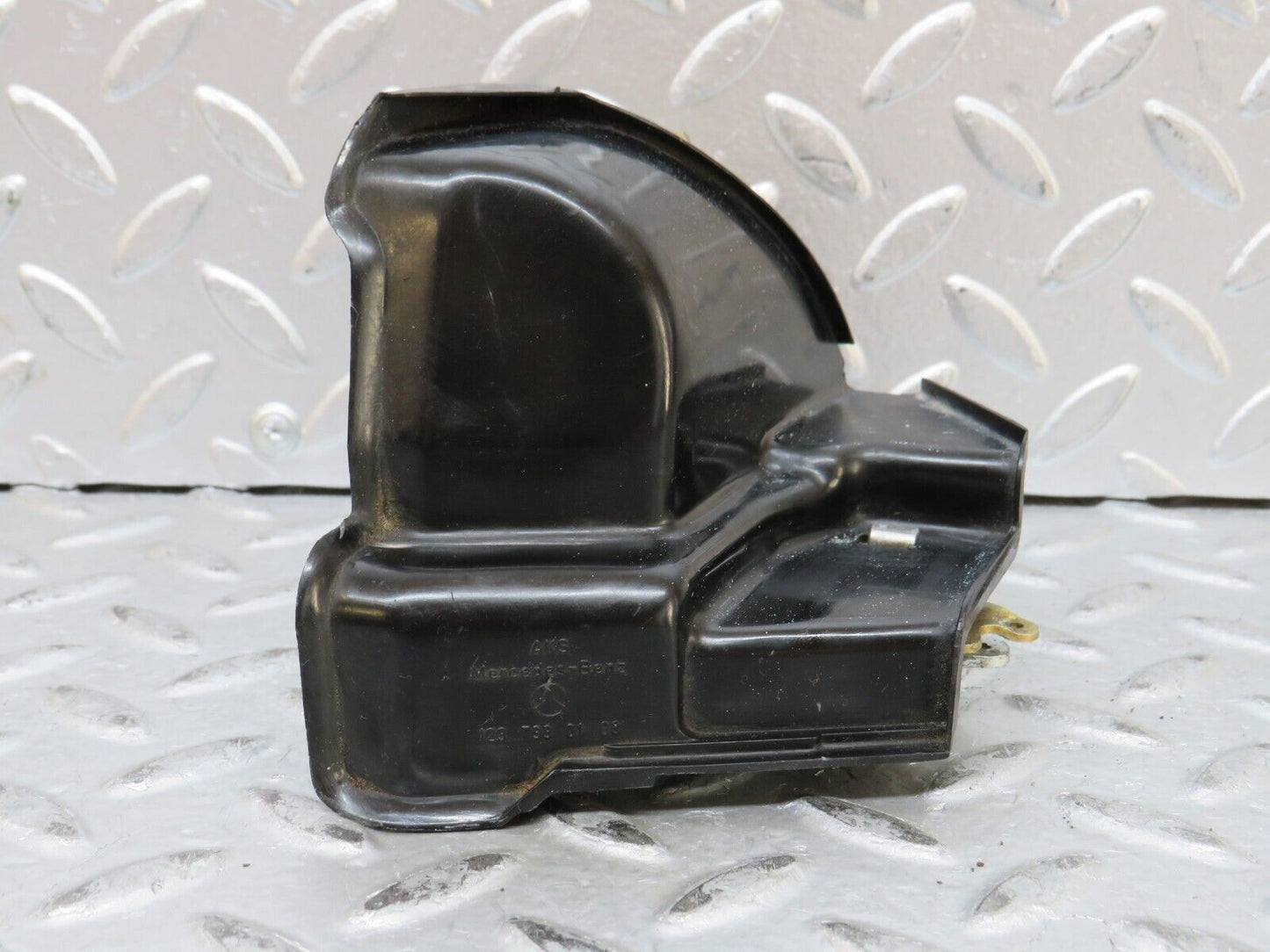 28291 Mercedes-Benz S123 240D Wagon Rear Left Door Lock Mechanism 1237330108