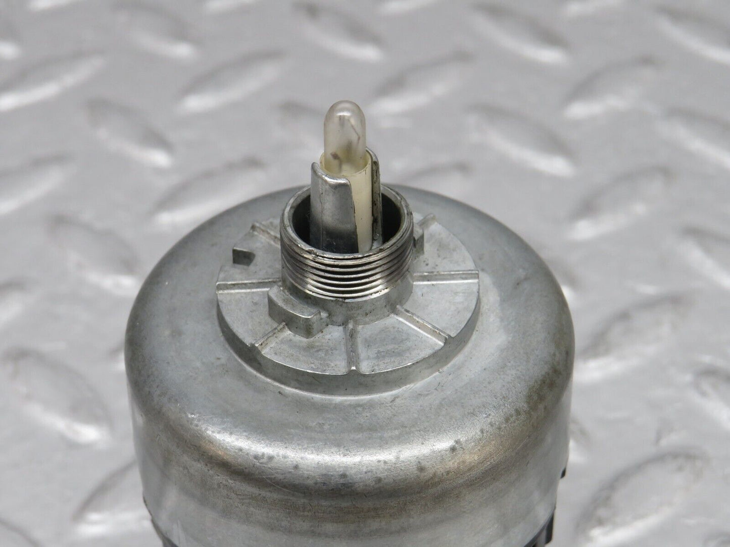 36571 Mercedes-Benz W201 190E 2.0L Headlight Switch