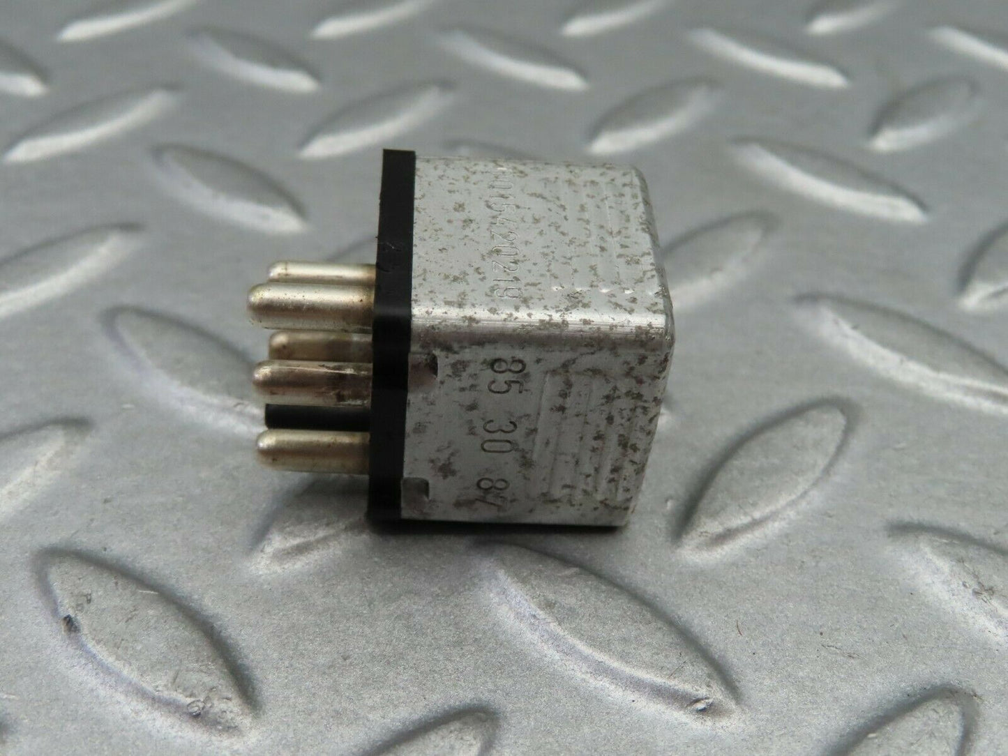 5768 Mercedes-Benz W123 200 Multi Purpose Relay 0015420219
