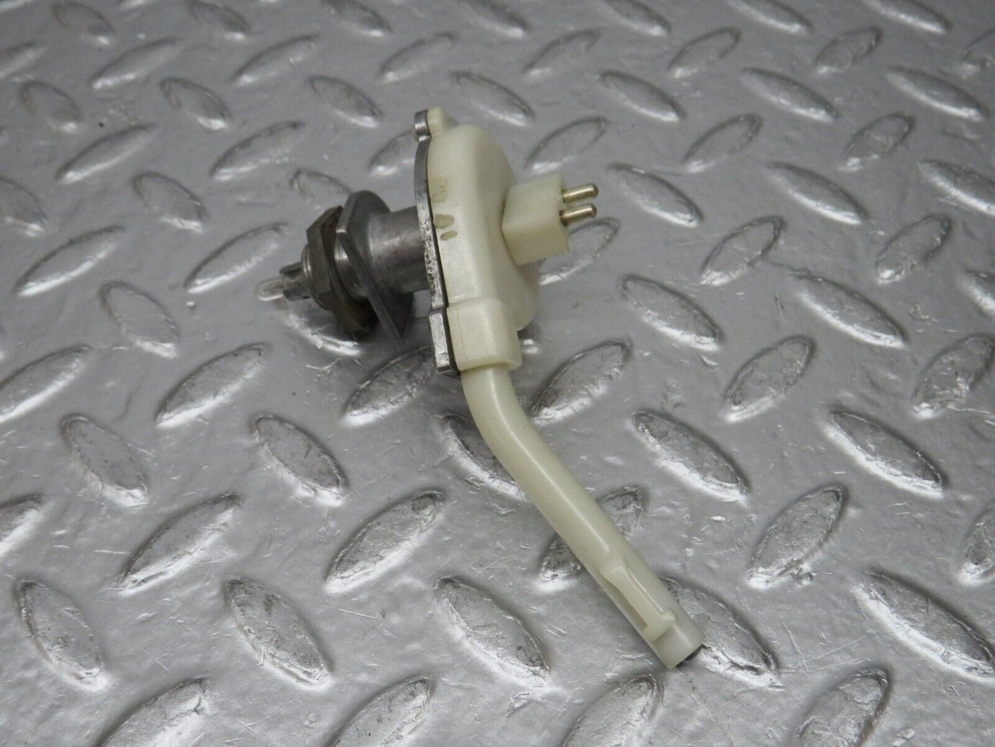 0635 Mercedes-Benz W123 230E Heater Regulator 1238300385