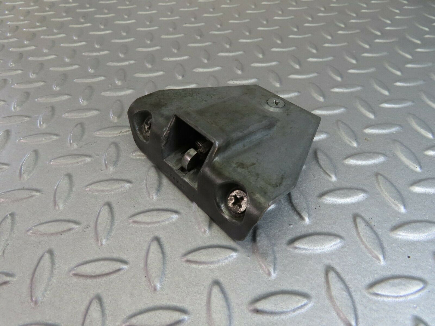 7893 Mercedes-Benz W115 220D Boot Latch Lock