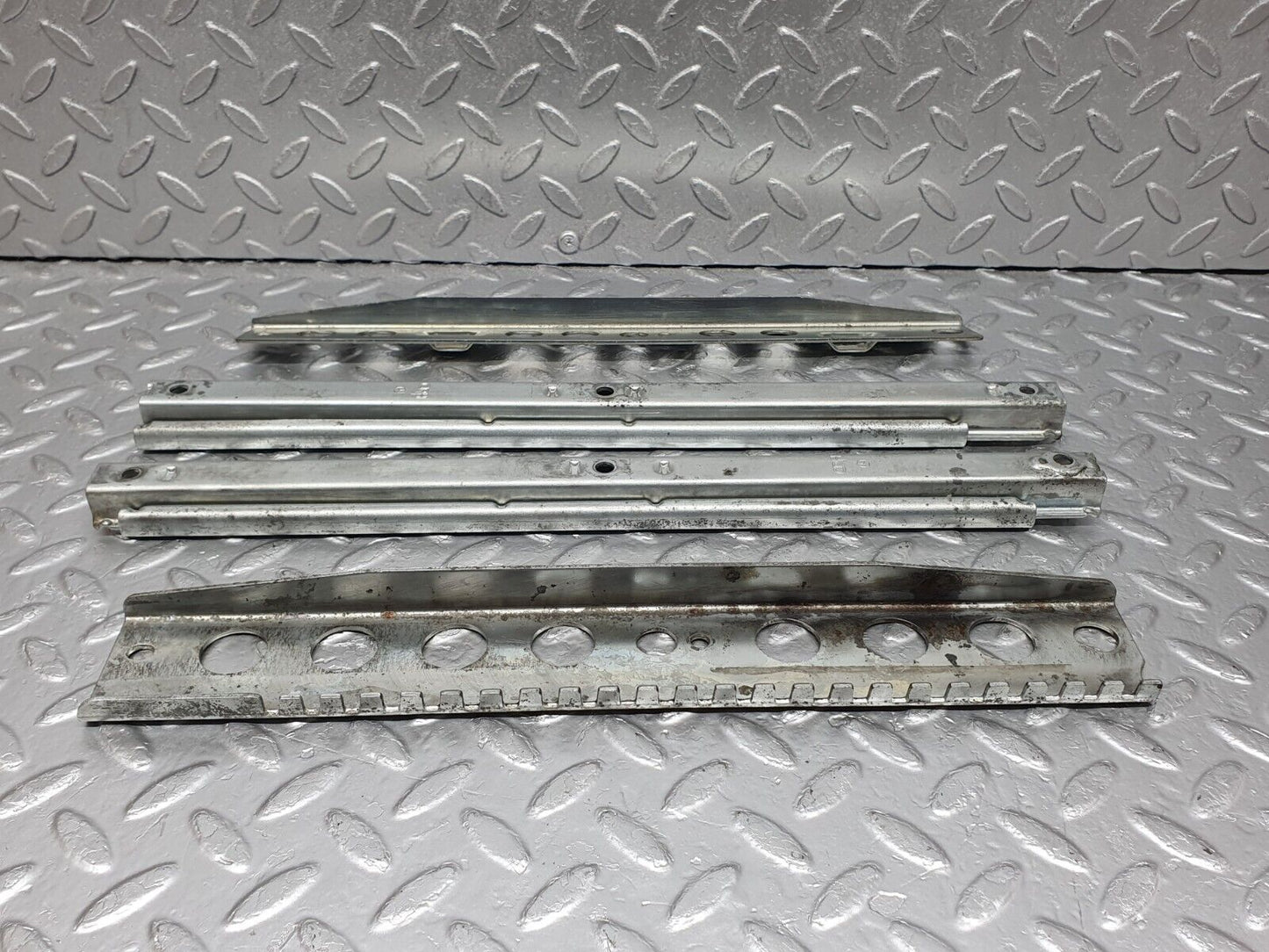 44181 Mercedes-Benz C123 230CE Coupe Front Right Seat Rail Pair
