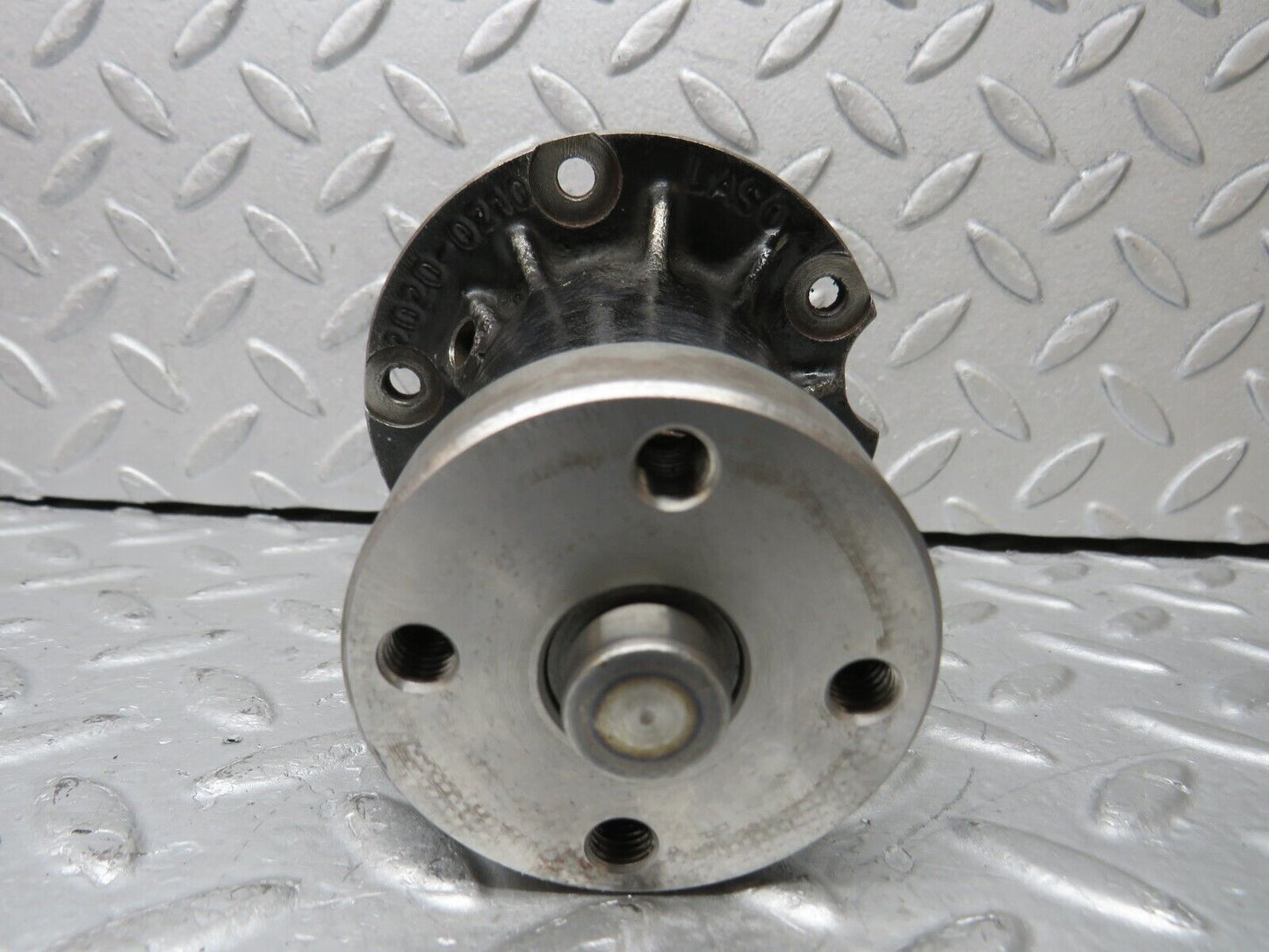 37697 Mercedes-Benz W108 280S Water Pump