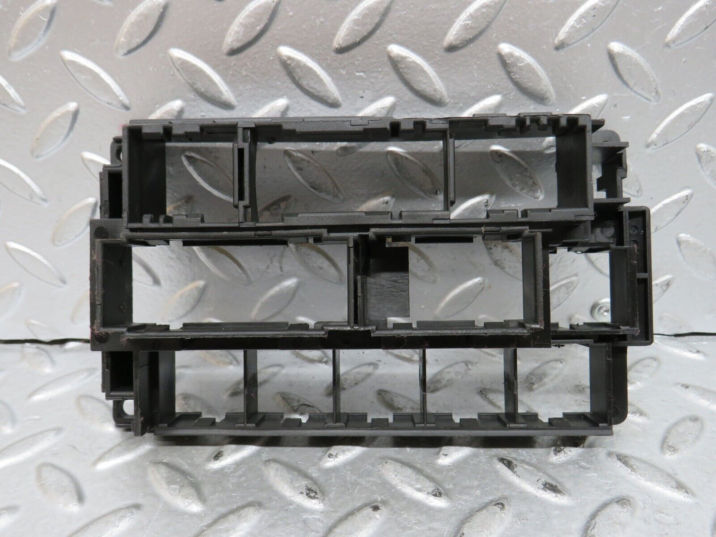 29085 Mercedes-Benz C124 320CE Coupe Fuse Relay Holder Bracket 1245450140