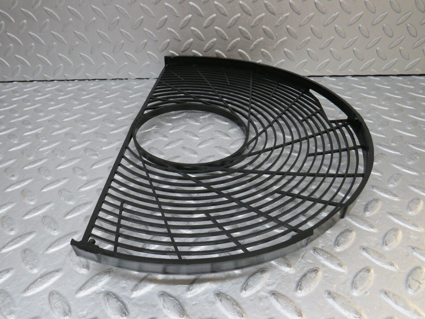 37017 Mercedes-Benz C126 420SEC Coupe Radiator Fan Shroud Fan Cover 1165030001