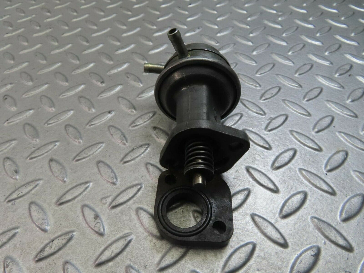 8812 Mercedes-Benz W108 Fuel Pump 0020911101