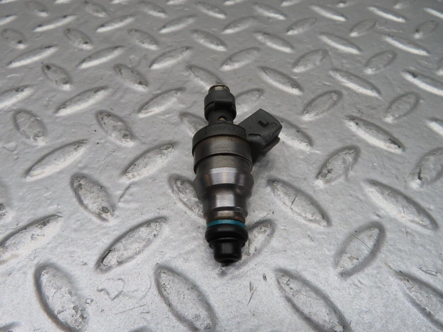 15072 Mercedes-Benz W140 S320 Fuel Injector Bosch 0280155209