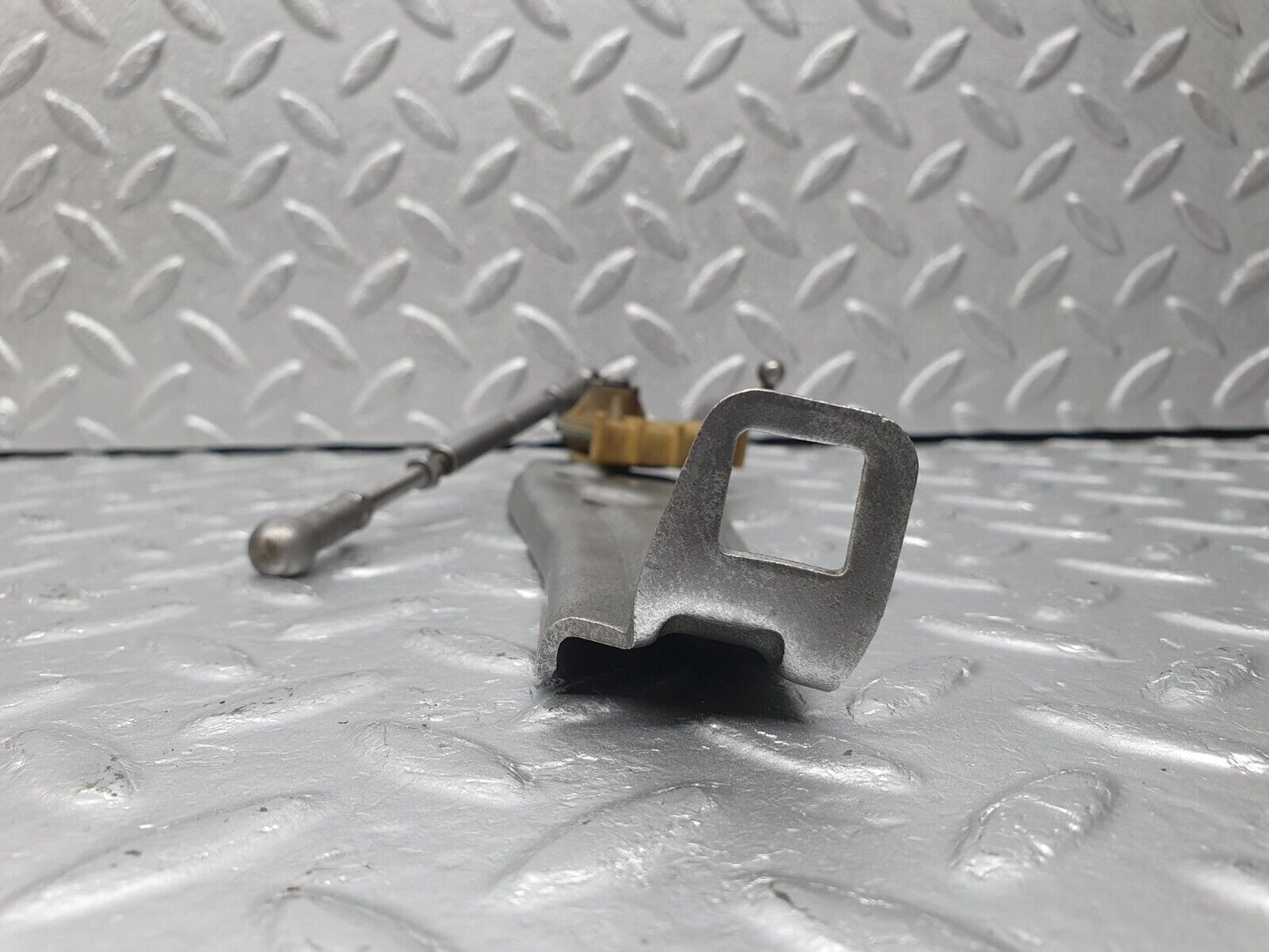 40746 Mercedes-Benz W123 300D Throttle Linkage