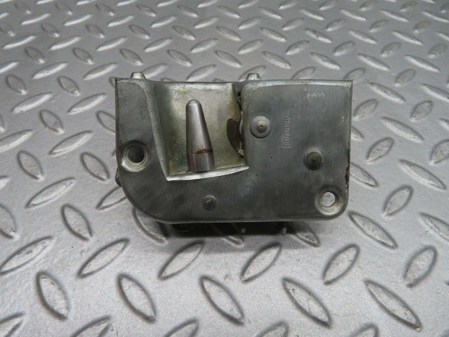 12286 Mercedes-Benz W108 280SE 3.5 Front Left Door Lock Mechanism
