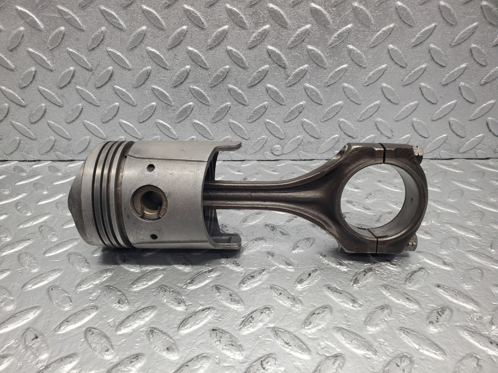 W112 piston and connecting rod 84.98mm used OEM