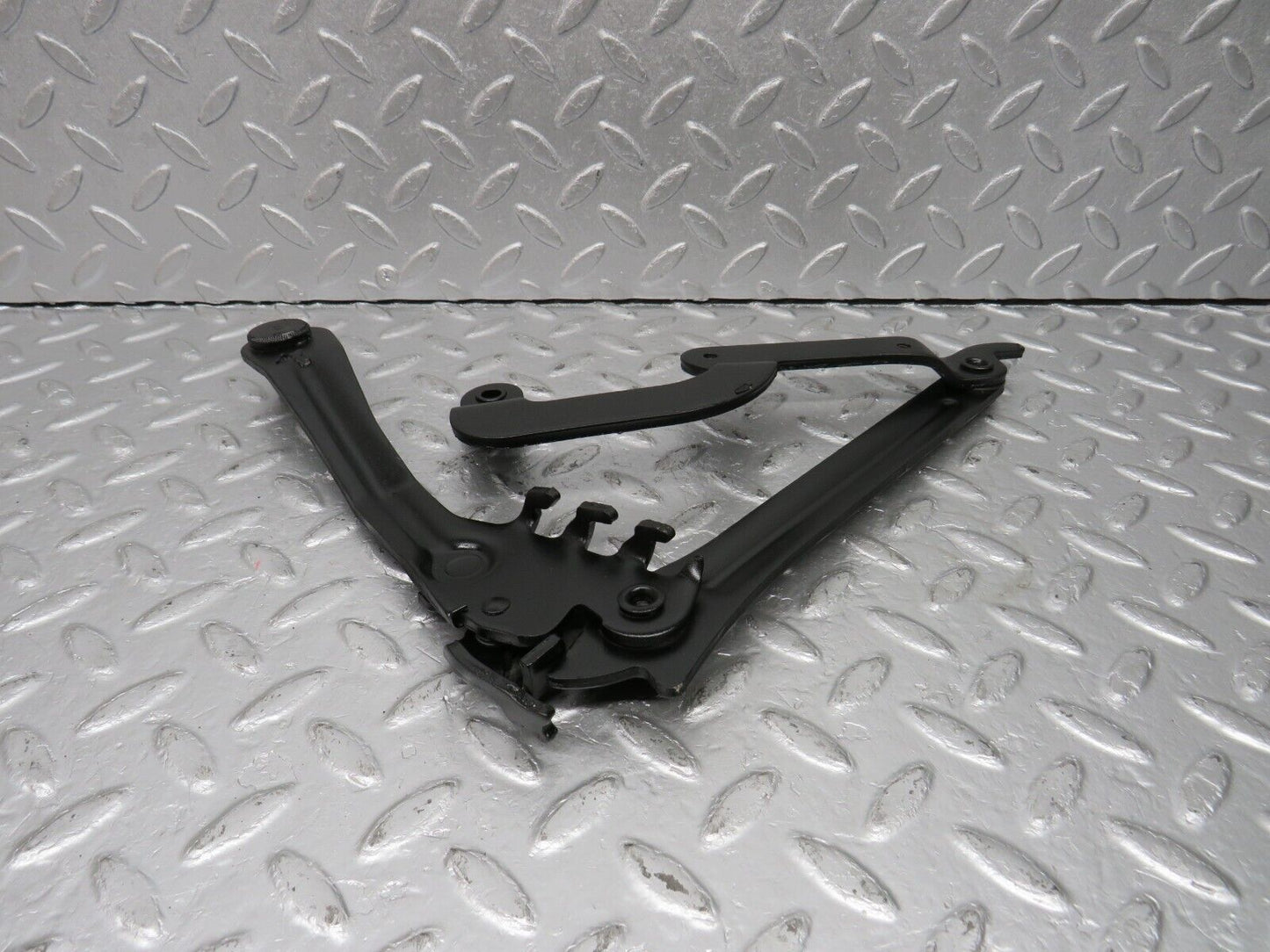40547 Mercedes-Benz W123 300D Bonnet Hinge Right Side