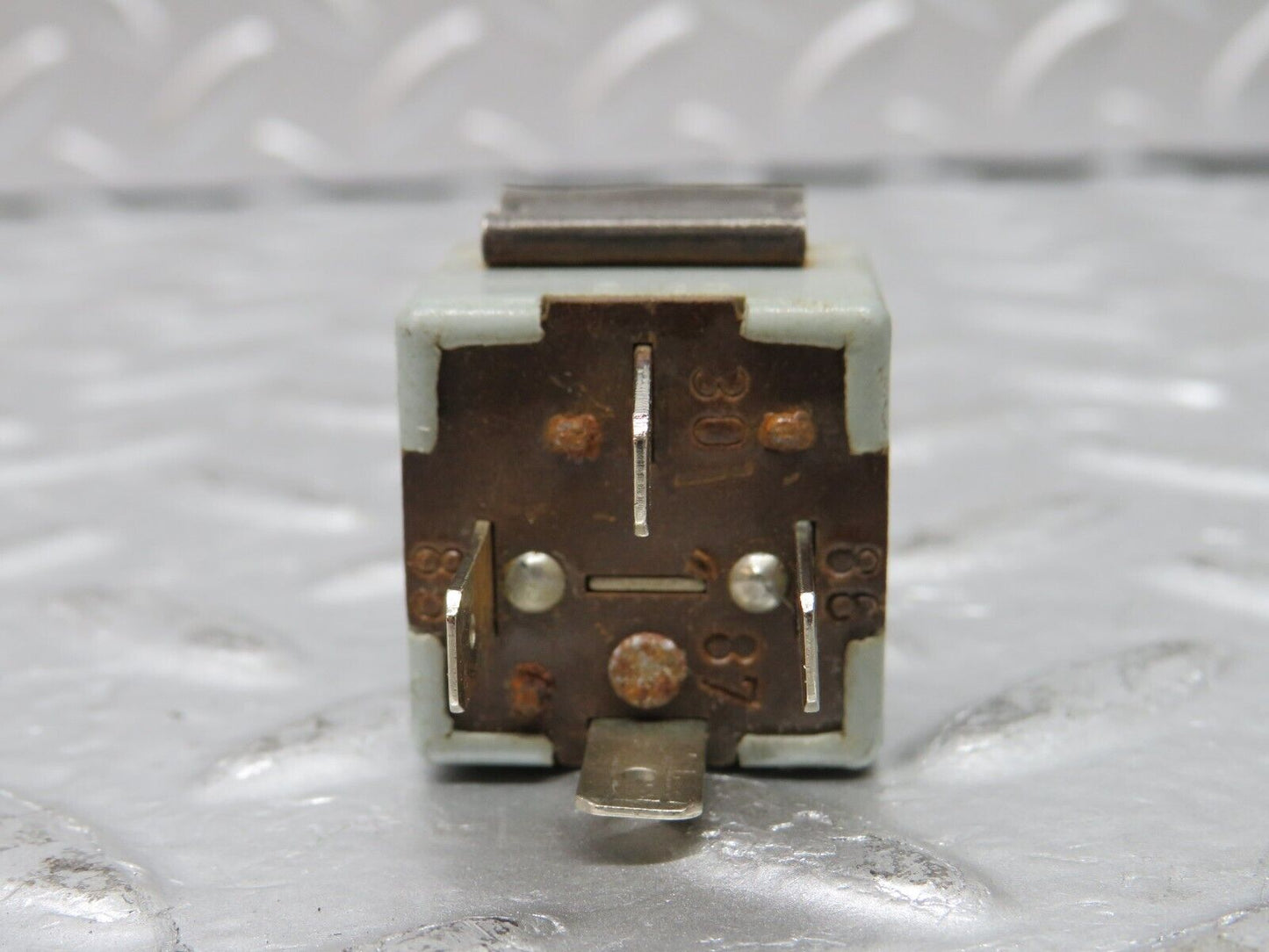 30089 Porsche 924 Multi Purpose Relay 321919505