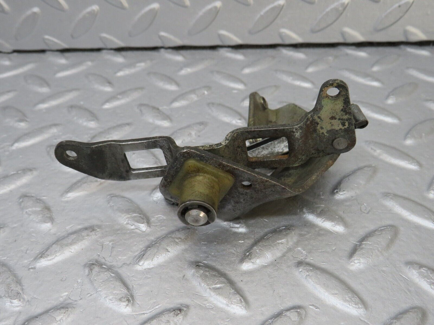 35603 Mercedes-Benz R107 280SL Coupe Throttle Linkage