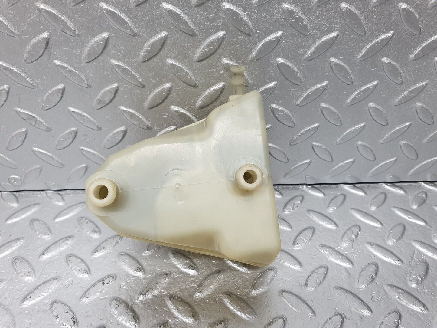 40728 Mercedes-Benz W123 300D Brake Fluid Reservoir Tank DBA