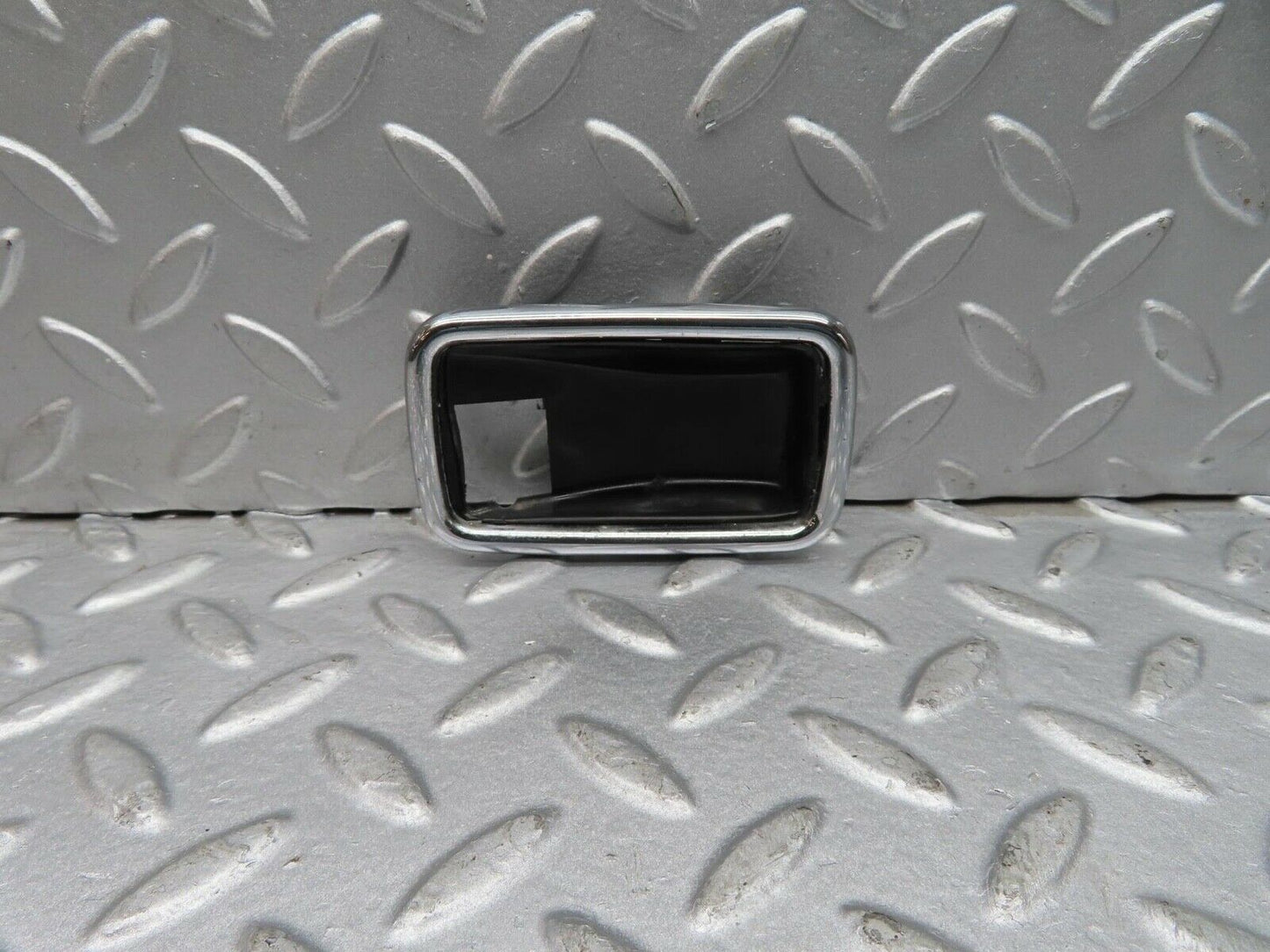 12266 Mercedes-Benz W108 280SE 3.5 Chrome Frame For Door Handle 1087660511