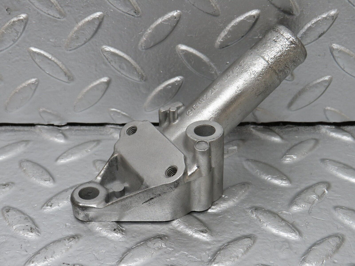 33739 Mercedes-Benz W201 190E 2.0L Coolant Pipe 1022030473