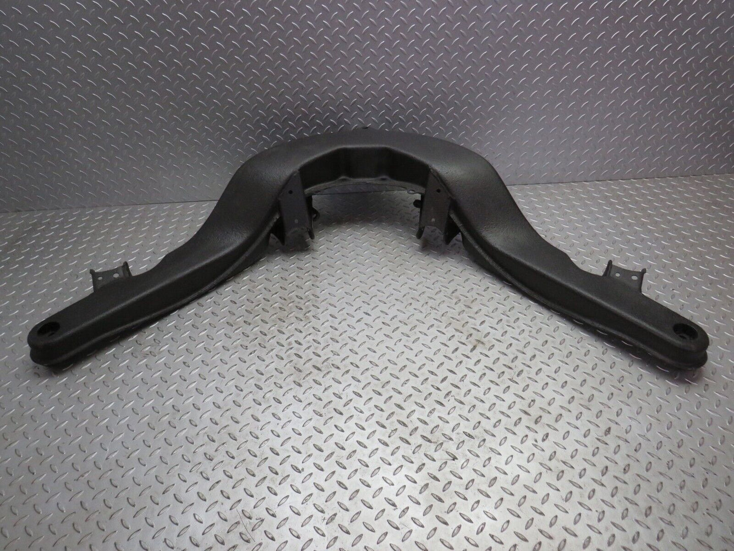 0411 Mercedes-Benz W116 Rear Subframe Axle Carrier Suspension