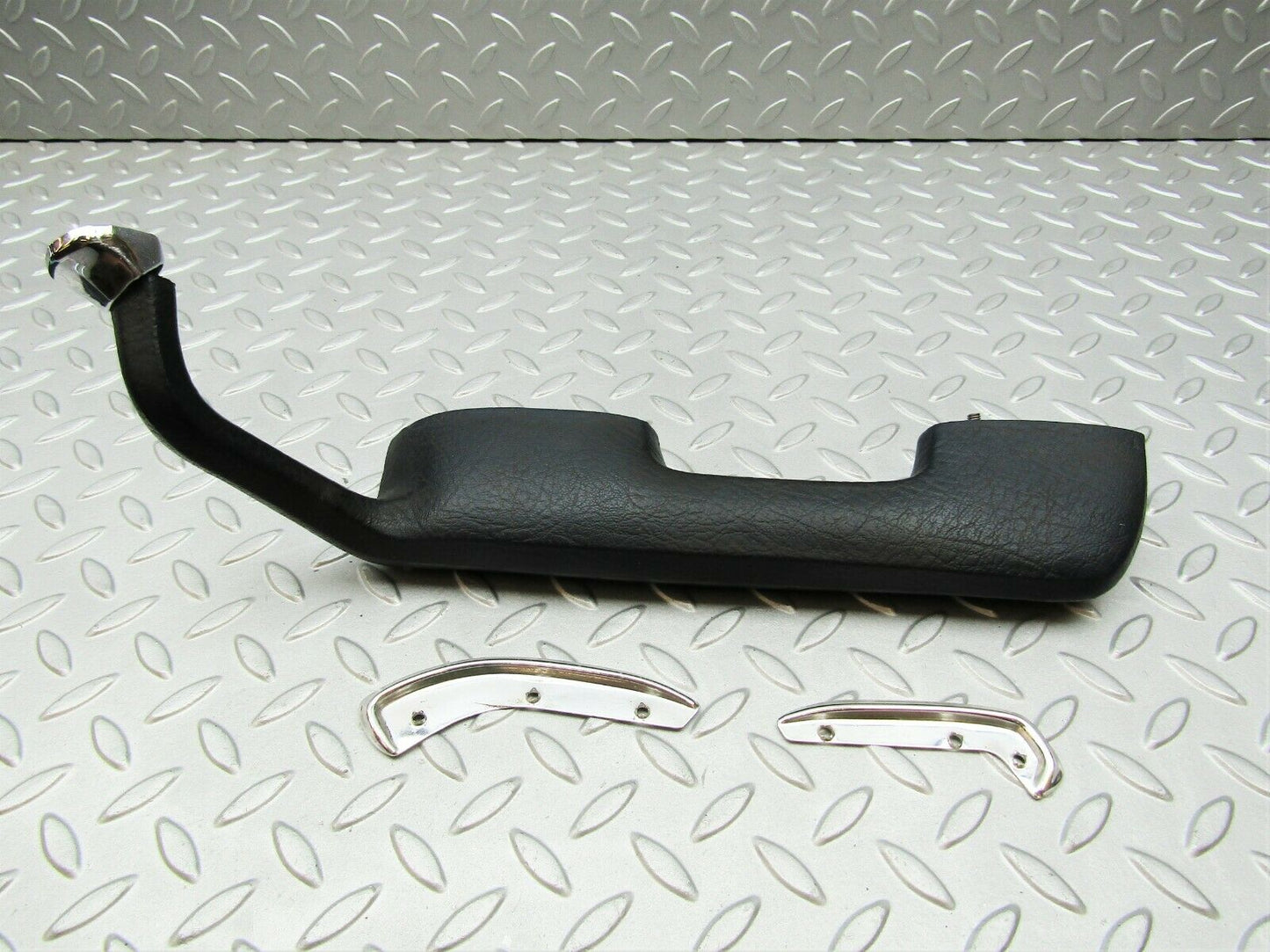 3306 Mercedes-Benz W108 280SE Interior Door Handle Blue Right