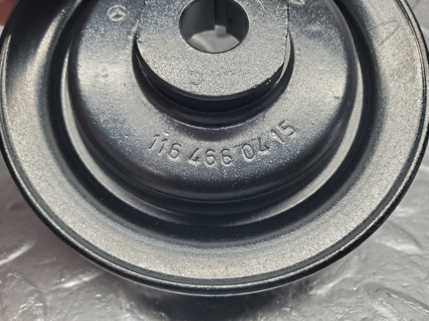 W126 Coupe power steering pump pulley used OEM