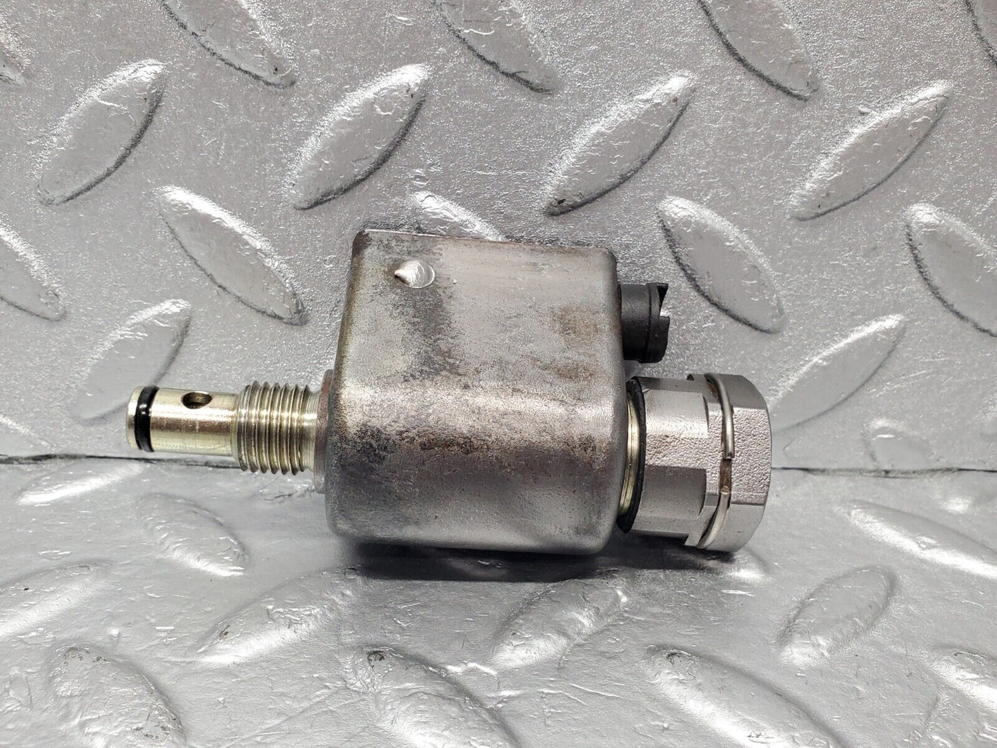 46692 Mercedes-Benz C123 280CE Coupe Automatic Gearbox Solenoid Valve 722.309 0003041790
