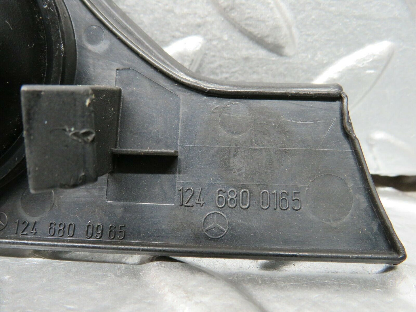 24298 Mercedes-Benz S124 220TE Wagon Ignition Switch Cover Surround 1246800165