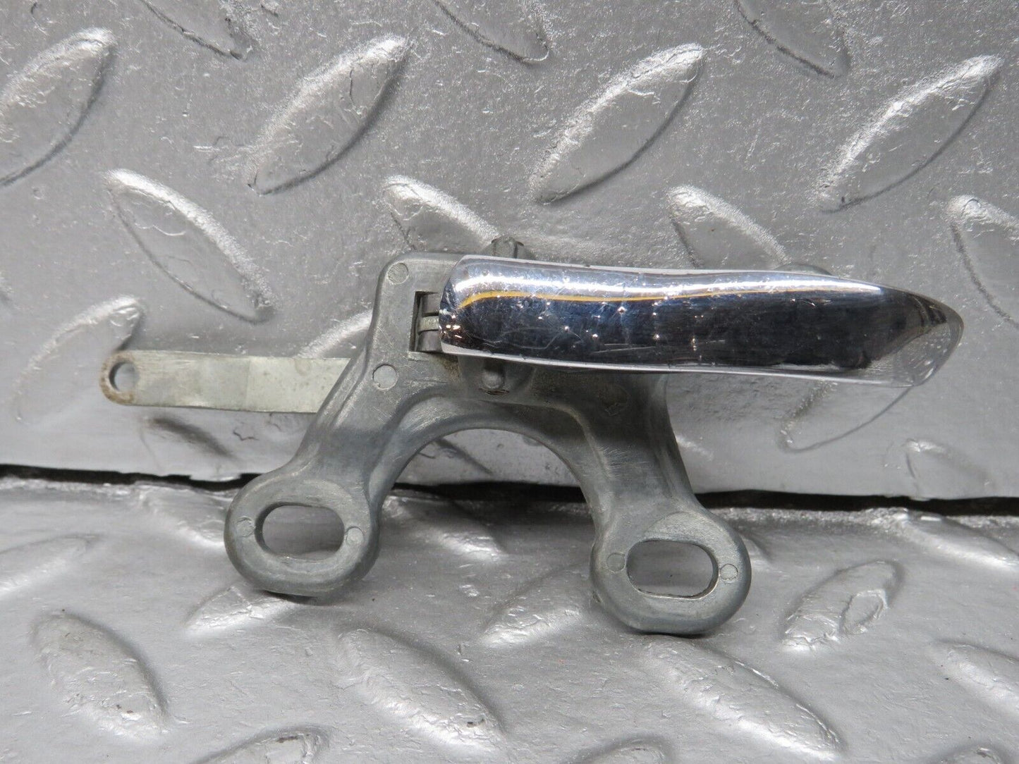 40254 Mercedes-Benz W110 230 Left Interior Door Handle Chrome 1107660319