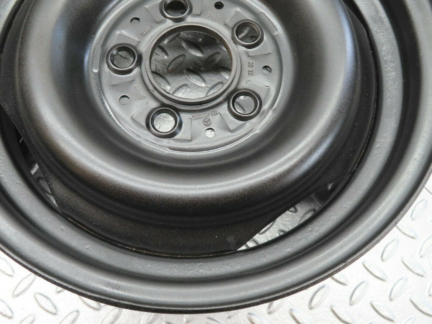 18028 Mercedes-Benz Steel Wheel 5.5Jx14H2 ET30 1234000302