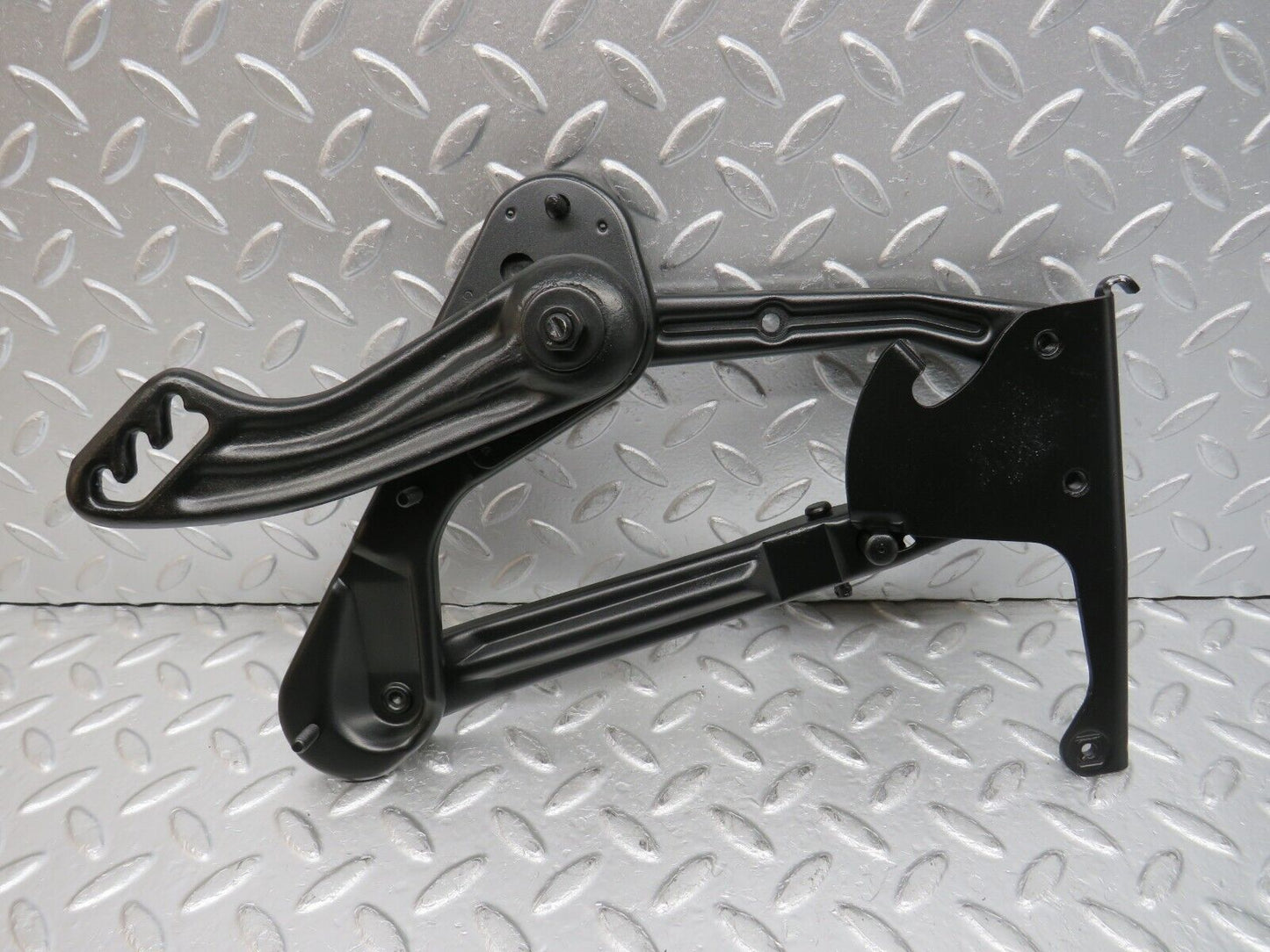 32526 Mercedes-Benz S124 300TE Wagon Bonnet Hinge Right 1248870174