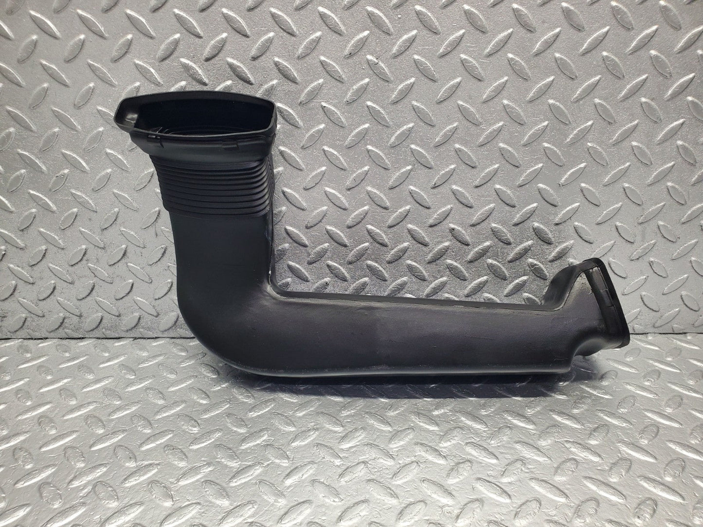 W201 Baby Benz air duct pipe hose left side used OEM