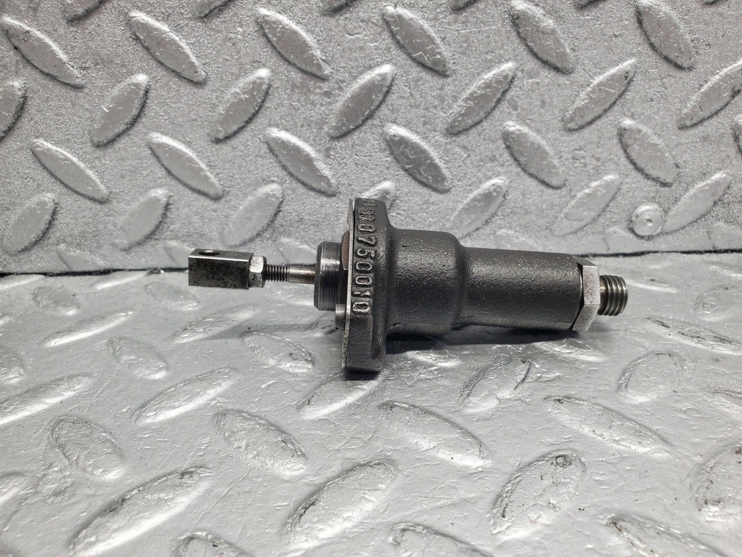 W112 idle regulator cylinder used OEM