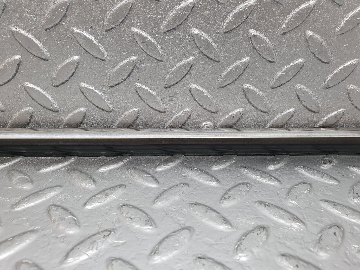 43456 Mercedes-Benz W108 280SE Front Left Door Centre Moulding Trim