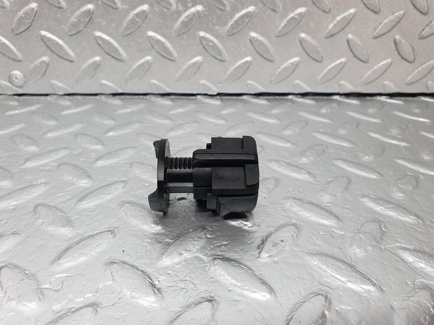 42942 Mercedes-Benz W201 190 2.0L Kickdown Switch 1243010141