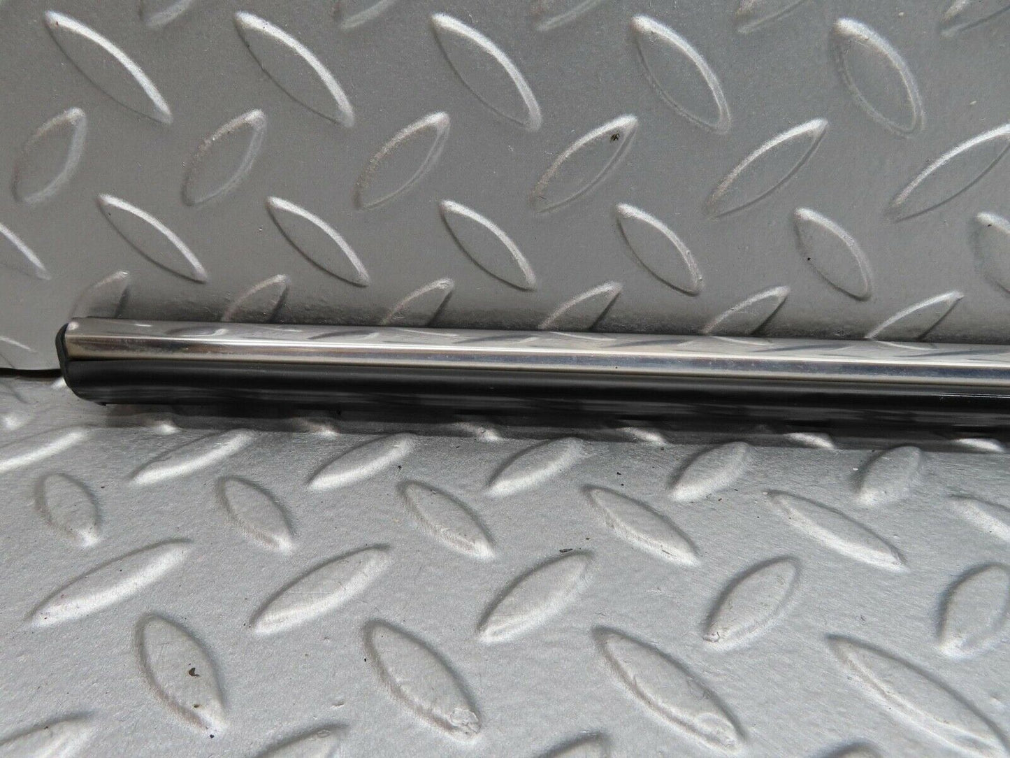 12590 Mercedes-Benz W108 280SE 3.5 Centre Door Chrome Trim Rear Right