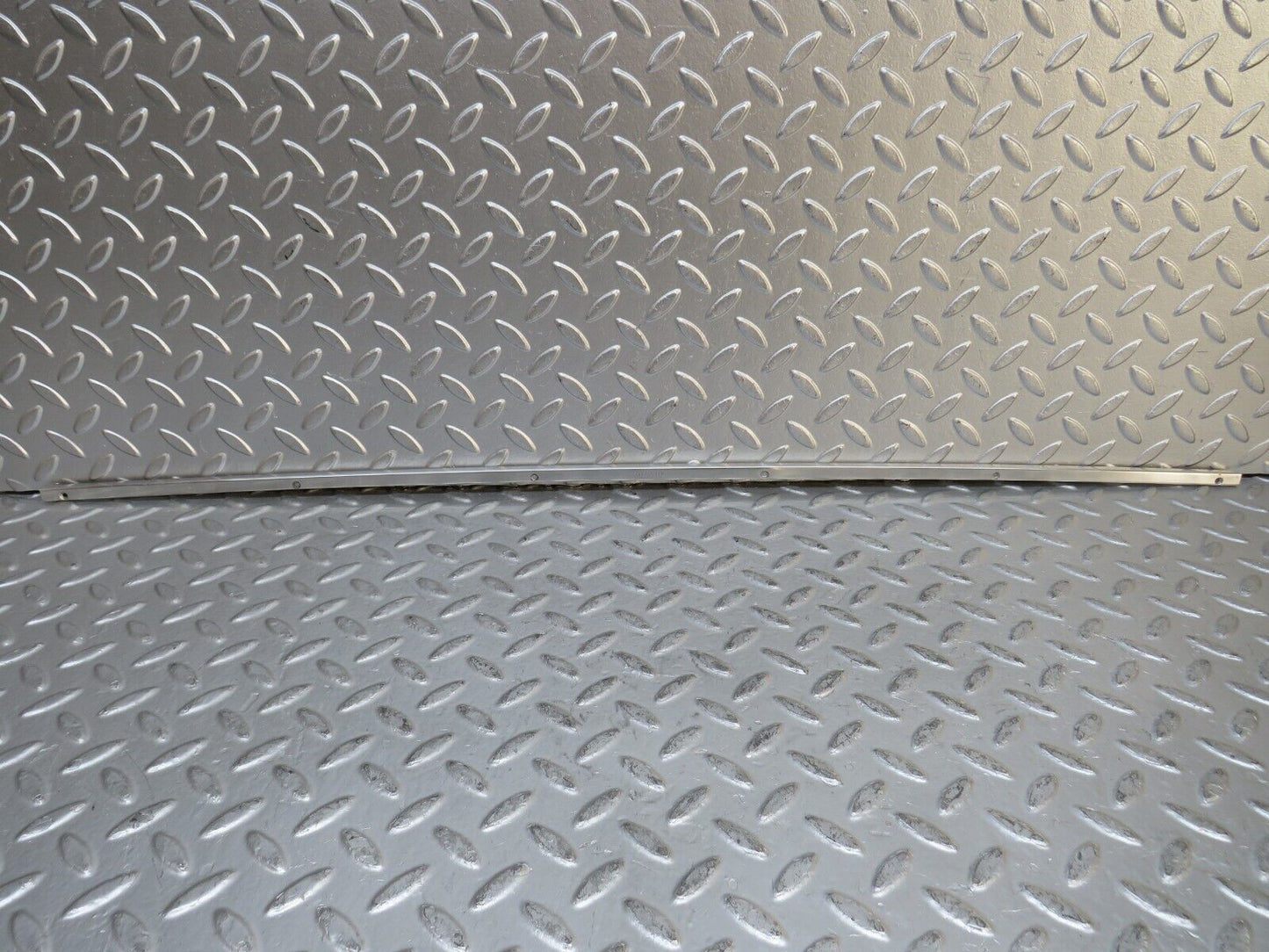 29930 Mercedes-Benz W123 230E Sunroof Chrome Trim