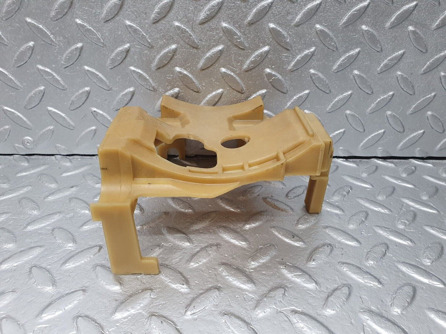 41308 Mercedes-Benz W123 300D Automatic Gearbox Support Bracket 722.118