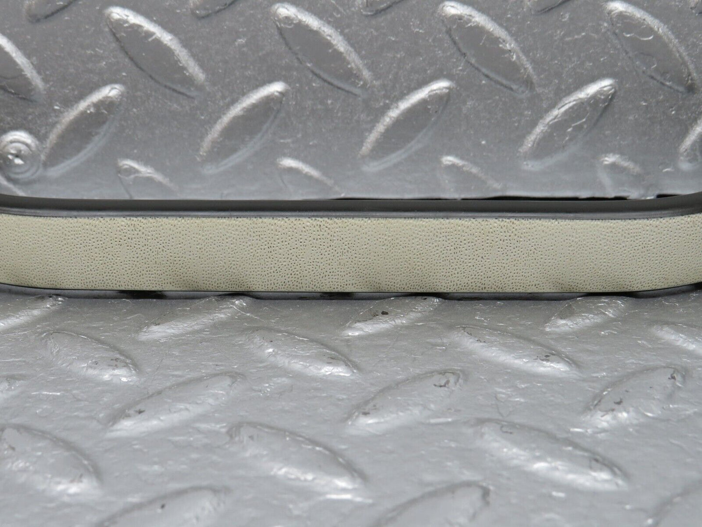 40666 Mercedes-Benz W123 300D Interior Roof Grab Handle Set