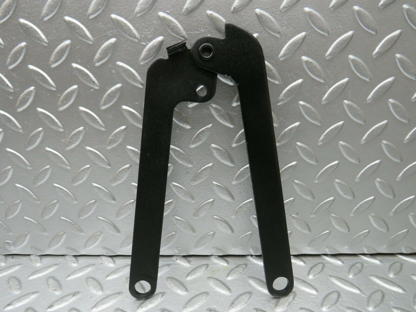 22869 Mercedes-Benz C107 450SLC Coupe Bonnet Hinge Right Side
