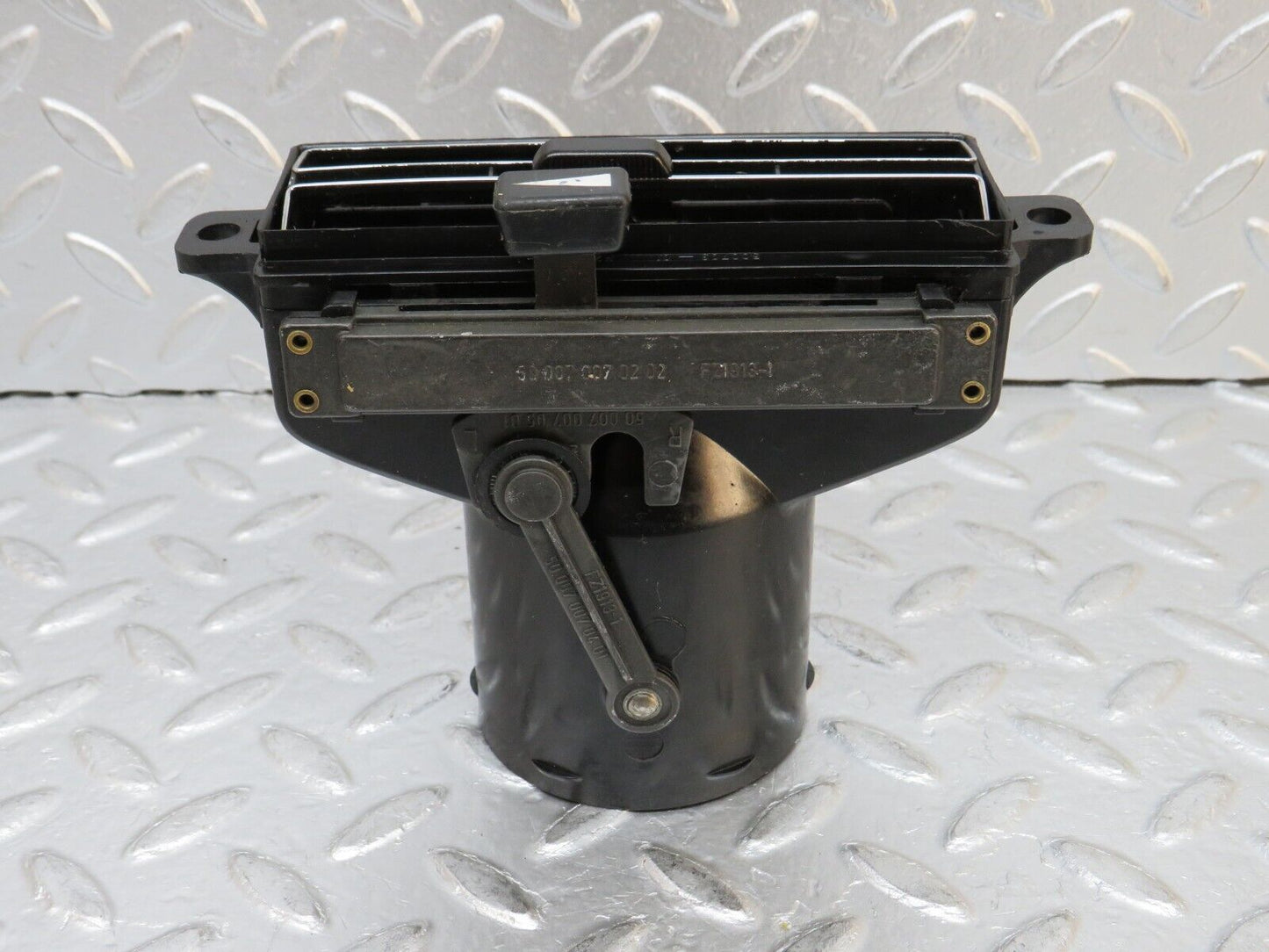 32250 Mercedes-Benz W116 350SE Dashboard Air Vent 1168310130
