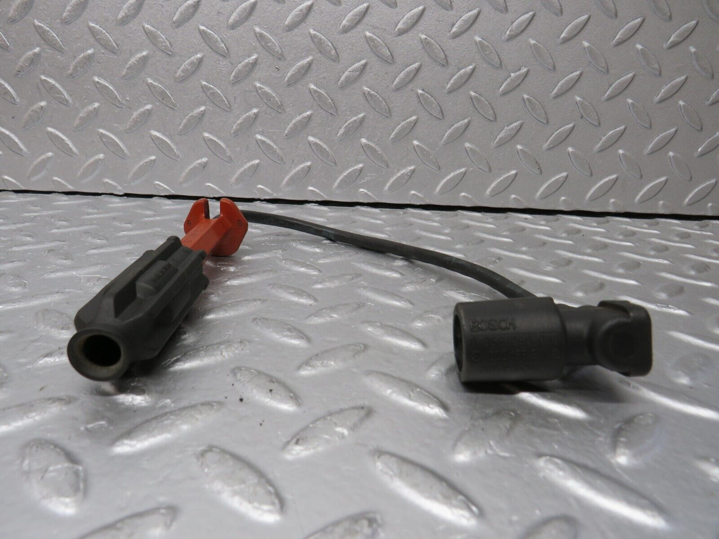 38098 Mercedes-Benz A124 320E Ignition Coil Lead 0001567210 0356250035 0001593442